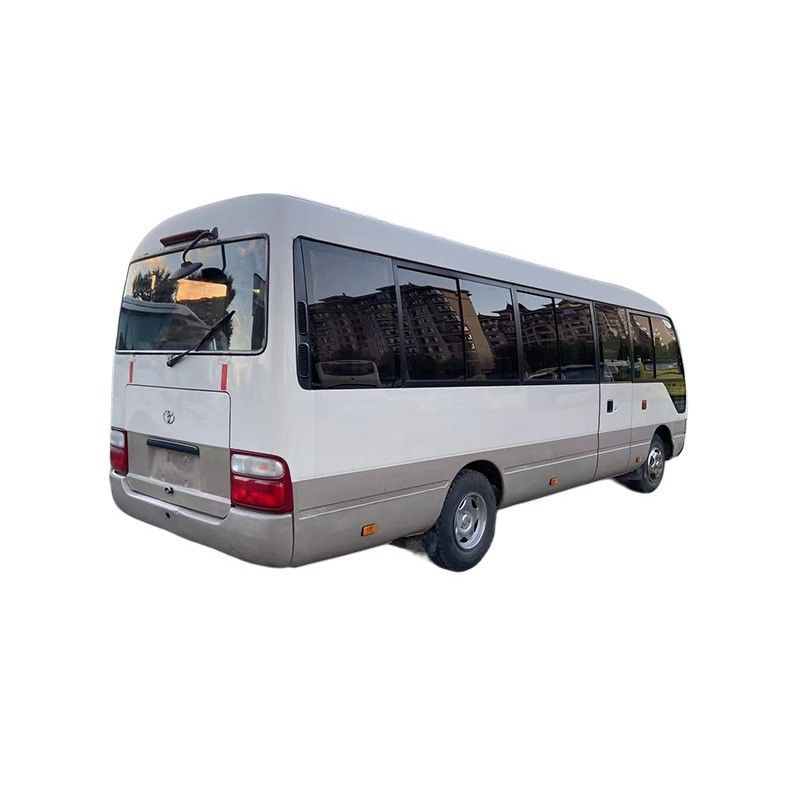 Autobus giapponesi Toyota Coaster a prezzi accessibili con motore diesel e 23-30 posti a sedere ora