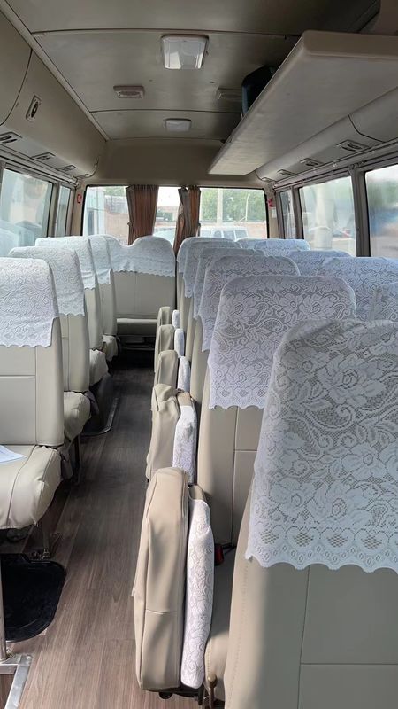 Trasmissione manuale 7m LHD minibus passeggeri di seconda mano 30 posti autocarro usato