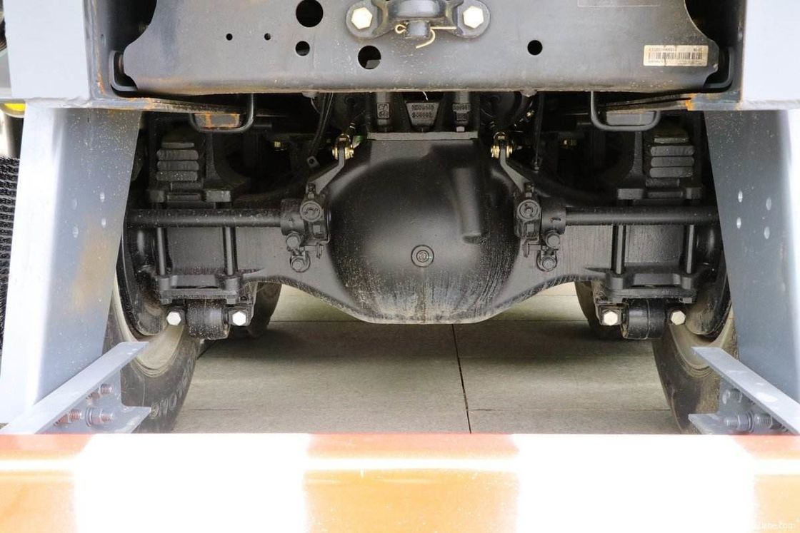 8x4 400 hp 12 ruote 50 60 tonnellate camion di scarico con cisterna di 400-500 litri