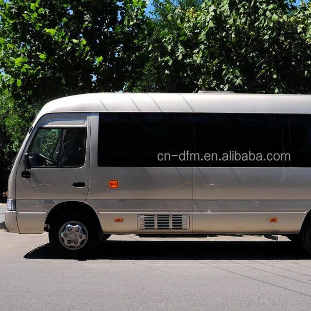 16-22 posti Dongfeng LHD Coaster Minibus con bagagliaio posteriore Volume di 0,25 m3