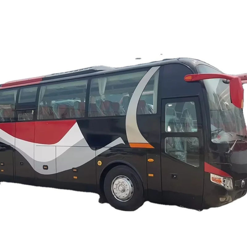 Trova il tuo bus perfetto da 47 posti con motore posteriore e basso chilometraggio di 56000 km al nostro