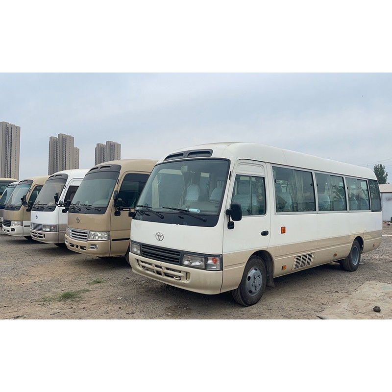 Minibus TOYO TA Coaster bianco per il turismo passeggeri