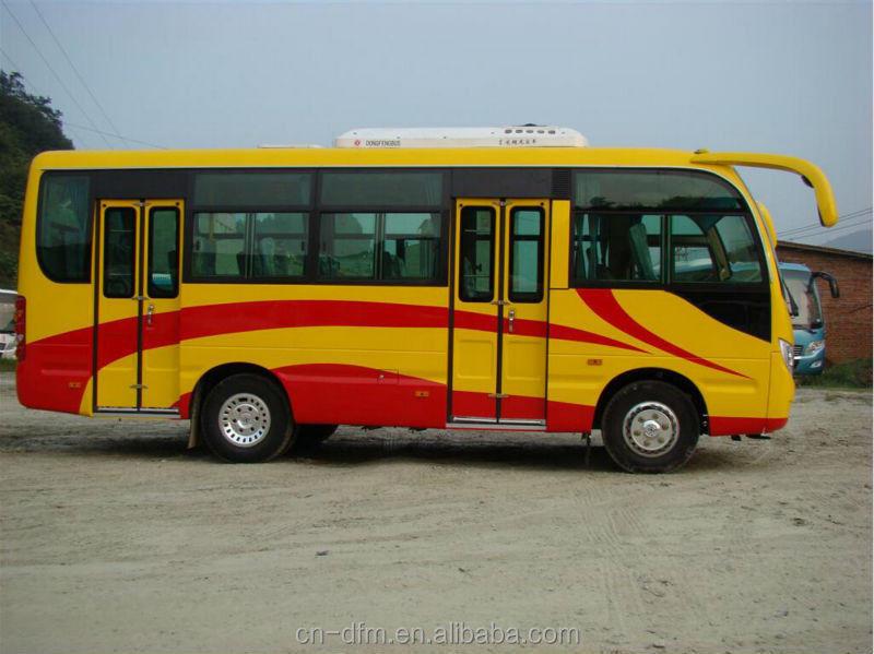 Autobus urbano Dongfeng 32 posti con pavimento basso e potenza nominale di 85 kW/2400 r/min