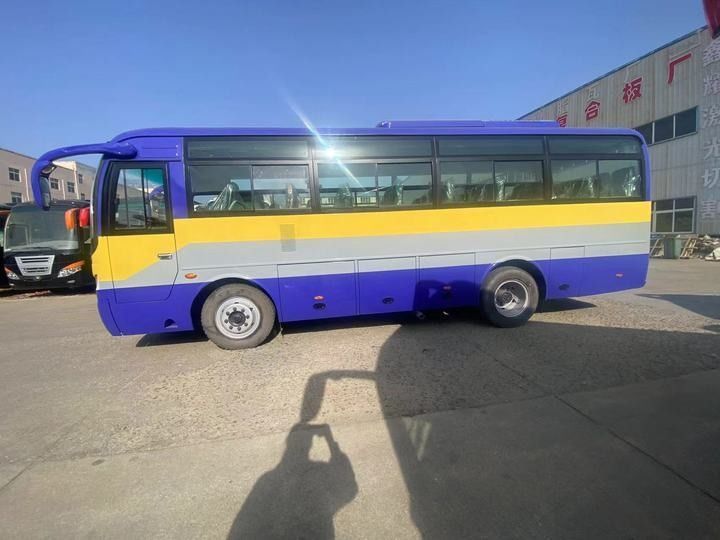 7m 35 posti Motore anteriore Autobus LHD Posizione di sterzo e velocità massima 71-90 km/h