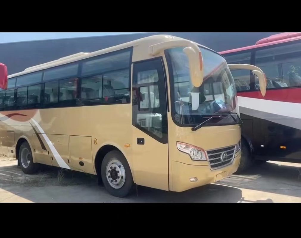7m 35 posti Motore anteriore Autocarro usato Volante sinistro Dislocamento 8.4L