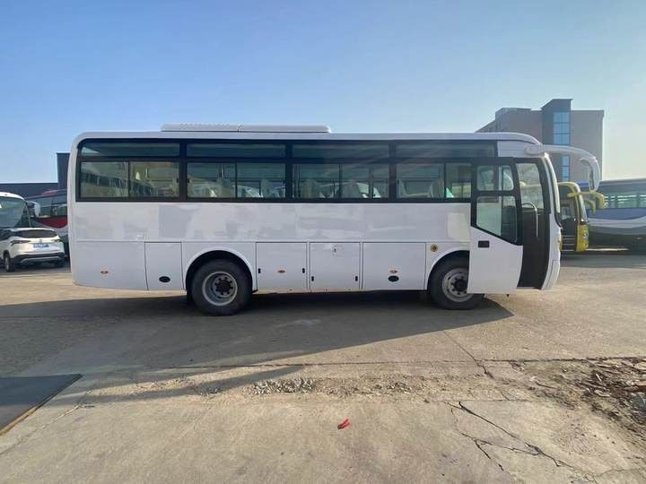 7m 35 posti Motore anteriore Autobus usato Trasmissione manuale Max velocità 71 90 km/h