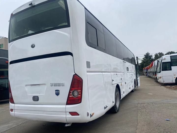 Autobus turistico di lusso di 12 metri con 55 posti a sedere e coppia massima di 1460 Nm