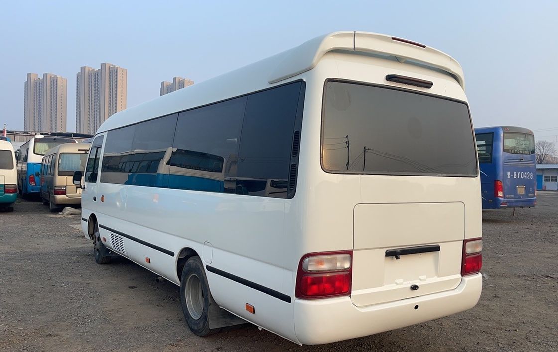 G.V.W. 6750kg Comodo e usato Autobus da montagna a colori speciali
