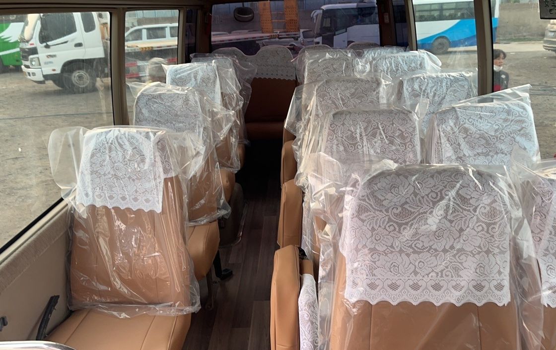 G.V.W. 6750kg Comodo e usato Autobus da montagna a colori speciali