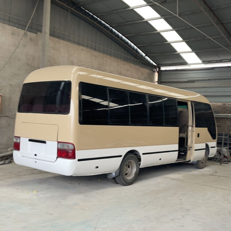 Toyota Coaster Diesel Autobus da 30 posti con cambio manuale e velocità massima di 120 km/h