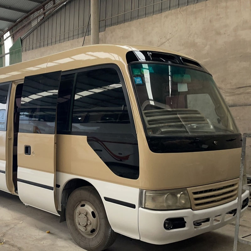 Toyota Coaster Diesel Autobus da 30 posti con cambio manuale e velocità massima di 120 km/h