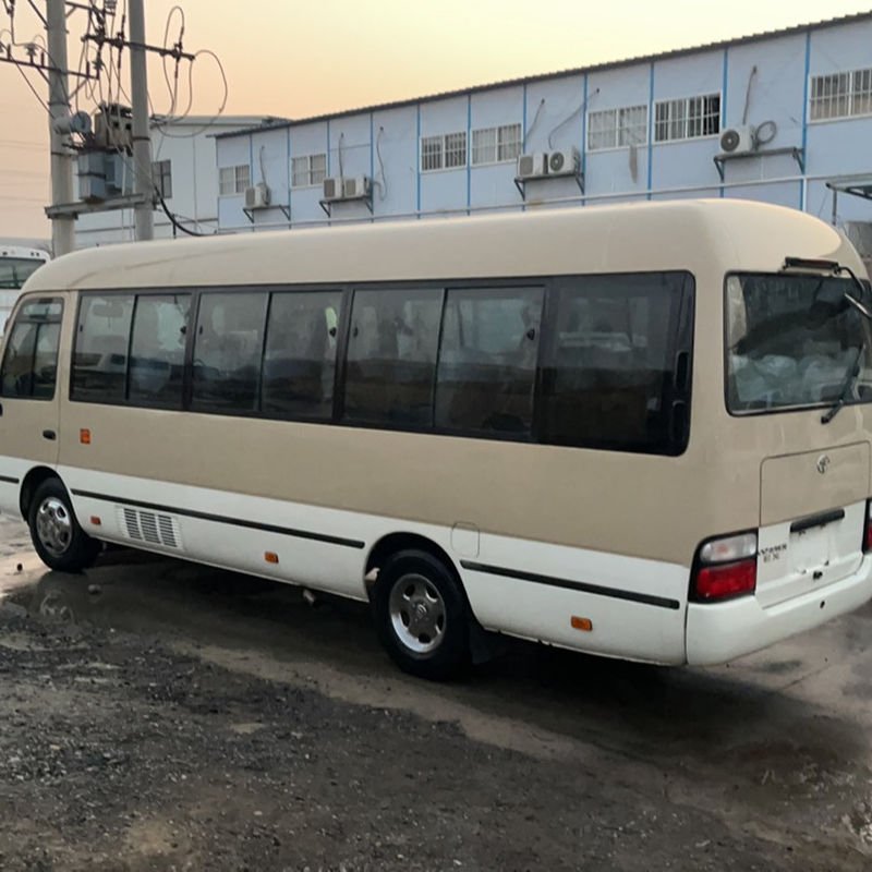 30 posti usato TOYO TA Coaster Bus migliore e in buone condizioni con carburante diesel