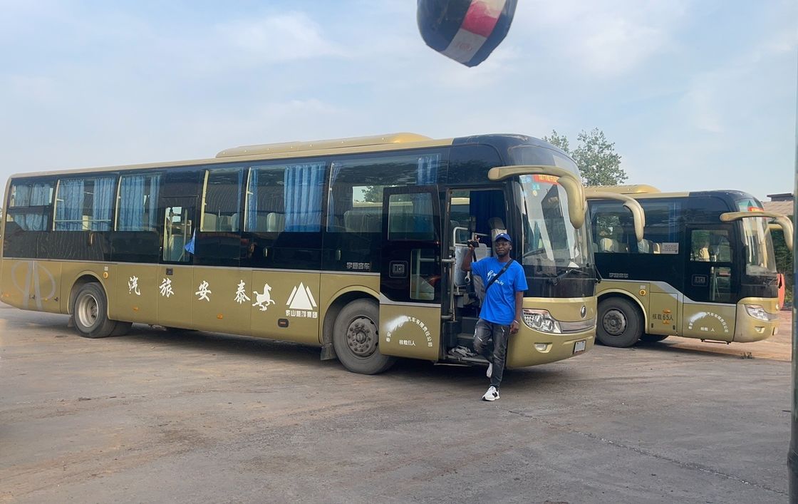 Stoccaggio di 65 posti LHD Tour Bus con standard di emissioni Euro 3 e sospensione a molla