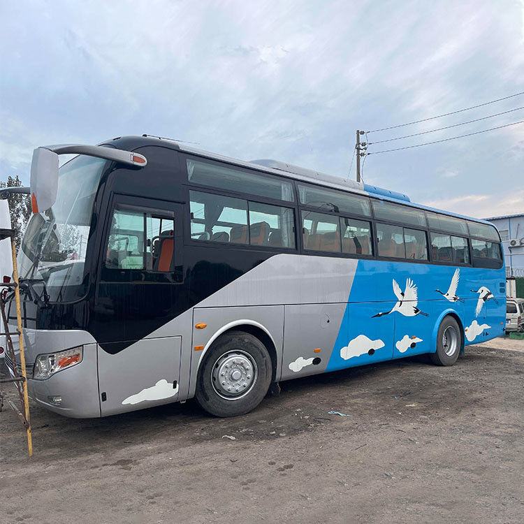 Buone condizioni Autobus passeggeri LHD da 65 posti con standard di emissione Euro 3 e motore