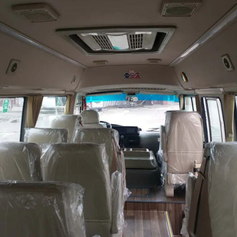 30 posti a sedere minibus RHD LHD usato con trasmissione manuale e capacità motore 4L