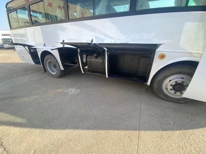 Autobus turistico di lusso con 35 posti a sedere con standard di emissione Euro 2