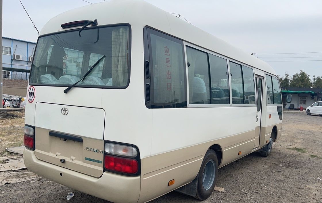 2015 Buone condizioni 30 posti Diesel tipo Used Coaster Bus V6 4.0 6GR 2.7L VVT-I Engine