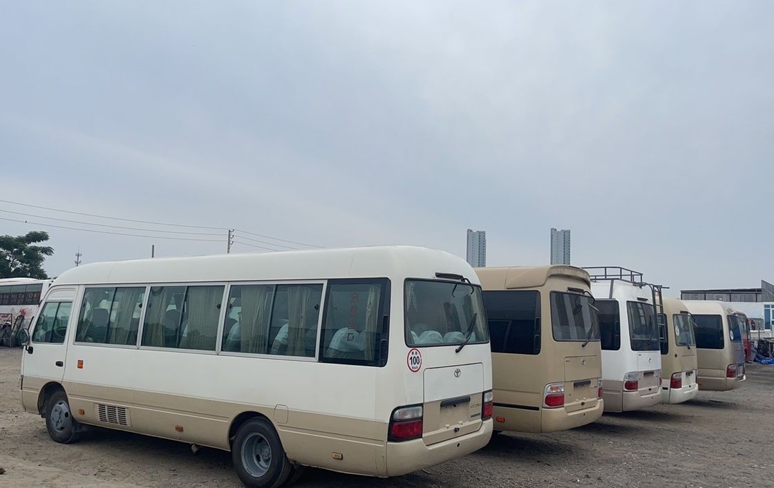 2015 Buone condizioni 30 posti Diesel tipo Used Coaster Bus V6 4.0 6GR 2.7L VVT-I Engine