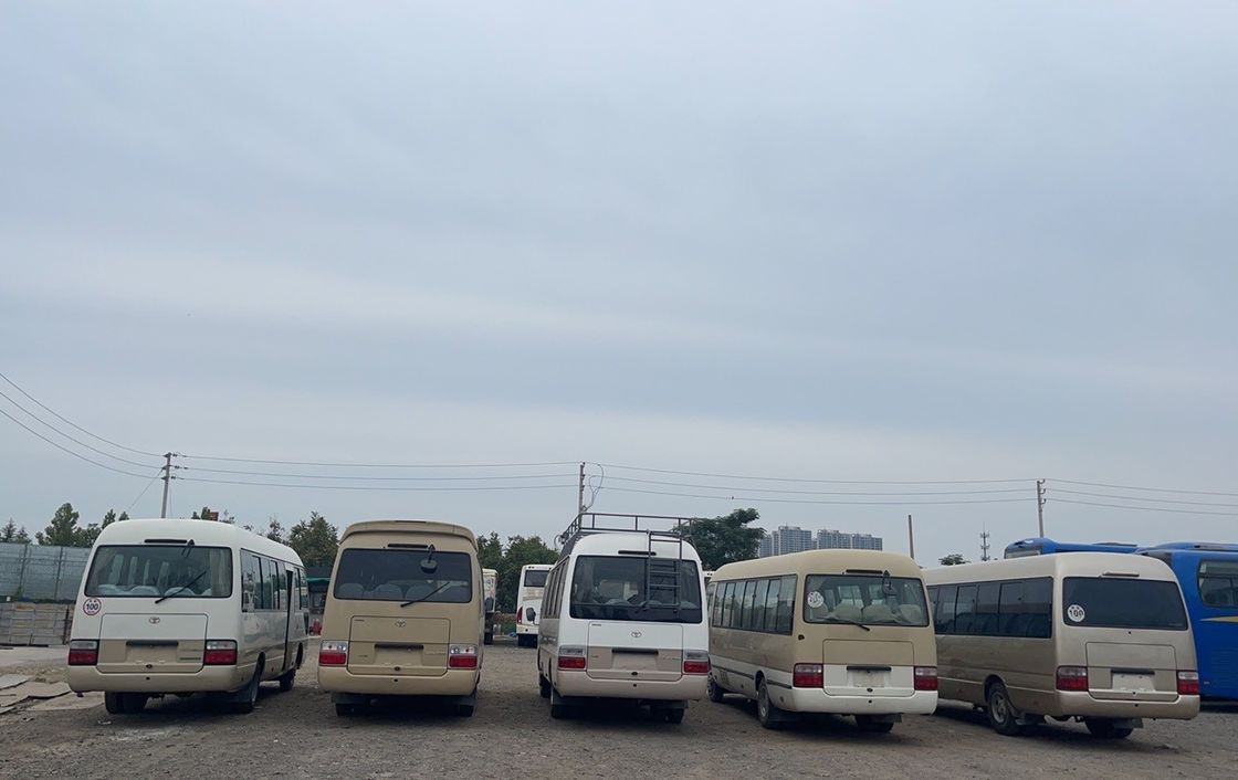 2015 Buone condizioni 30 posti Diesel tipo Used Coaster Bus V6 4.0 6GR 2.7L VVT-I Engine