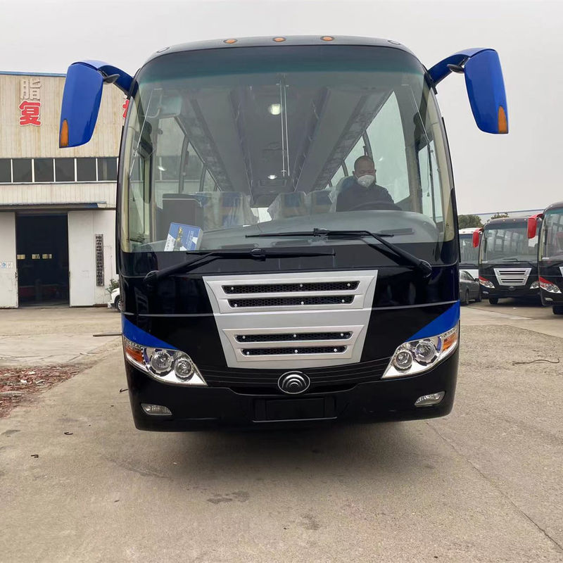 Autobus turistico di lusso dotato di 57 posti e con motore da 4-6 litri