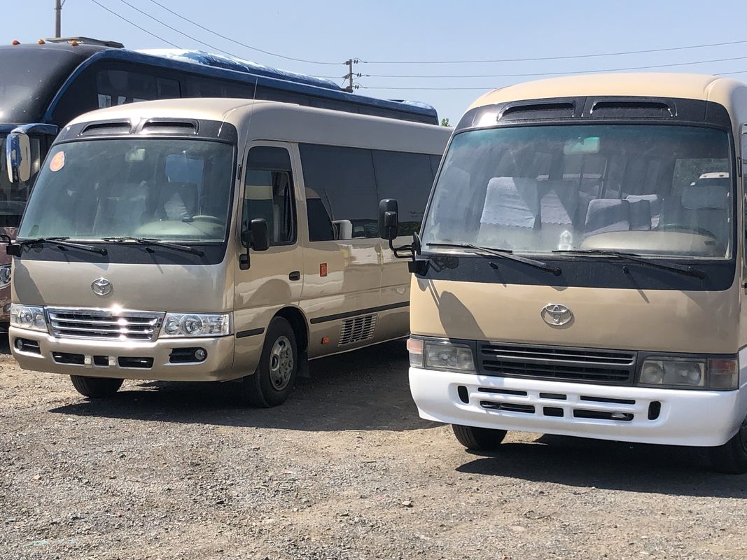 Utilizzato 26 posti 28 posti 30 posti Autobus di coaster Tipo di carburante Diesel Capacità sedile 16-35 posti