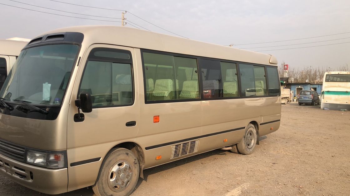 Toyo ta Coaster Bus con motore YC4FA130-30 e alta velocità in ottime condizioni