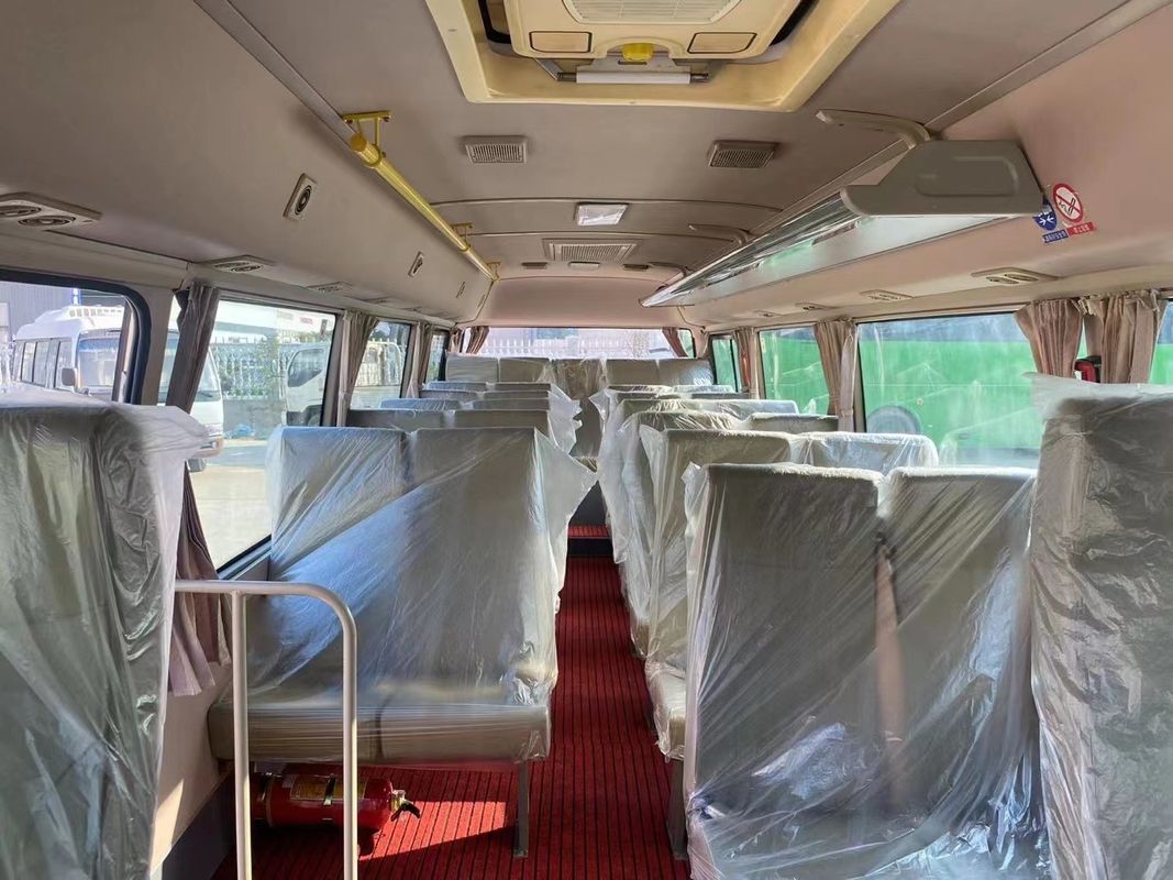 Toyo ta Coaster Bus con motore YC4FA130-30 e alta velocità in ottime condizioni