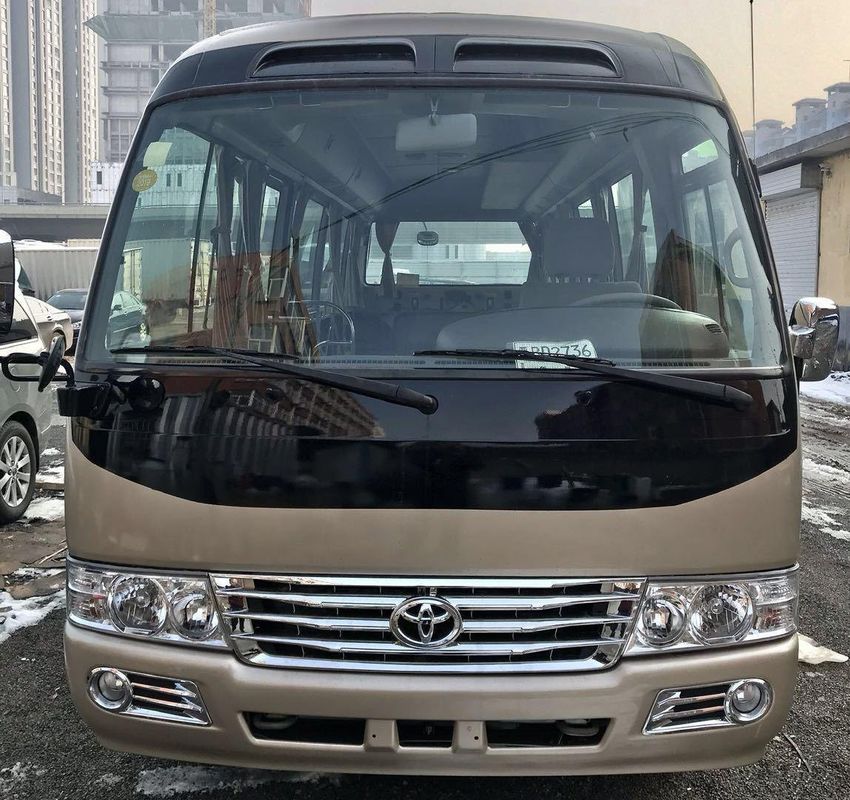 Autobus di seconda mano da 22 a 30 posti passeggeri Toyot Coaster con motore diesel montato davanti