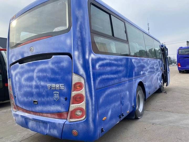 35 posti Autobus a sinistra Motore diesel Motore Yuchai 8995*2490*3490mm