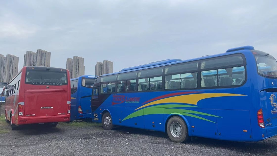 Autobus usato a benzina diesel con 60 posti RHD guida a destra e buone condizioni