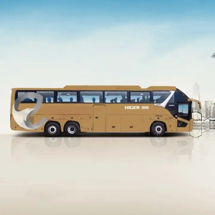 Autobus di lusso diesel 50 posti passeggeri Autobus con tipo di guida LHD e capacità del motore 8L
