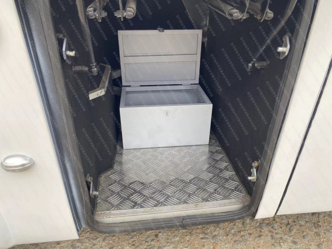 Autobus usati rinnovati Youtong Autobus da 55 posti autocarro con lavatorio interno tipo LHD