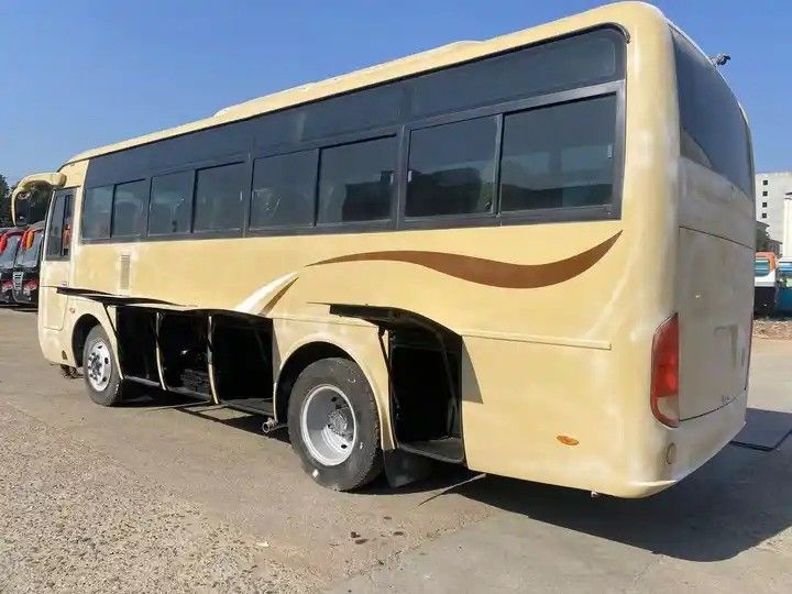 Leaf Spring Suspension 35 posti Autobus usato con servosterzo e sedili di lusso