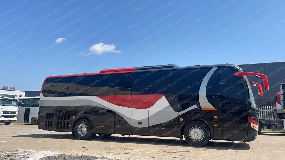 Miglior pullman usato ristrutturato con sedili di lusso e motore con 8L di pneumatici 11R22.5