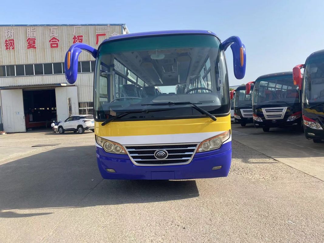Autobus di 45 posti con una capacità di motore da 6-8 litri e carburante diesel a prezzi accessibili