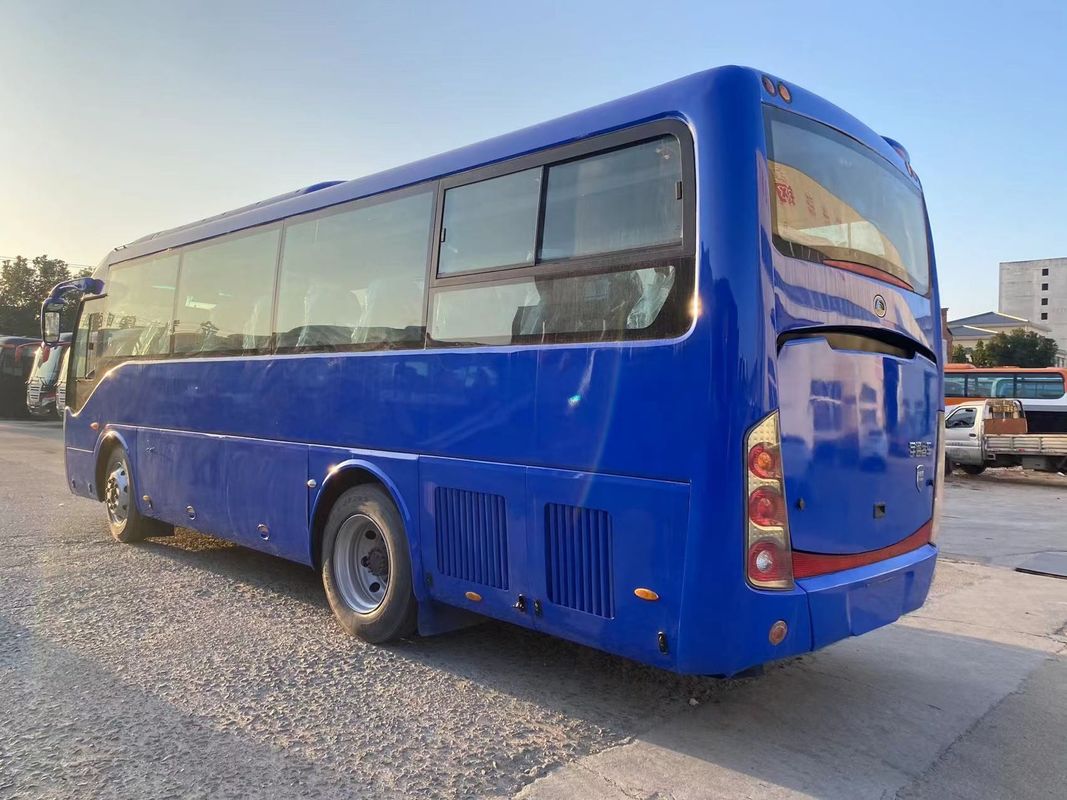 Vendita Autobus usato da 40 posti con standard di emissioni Euro 3 e cilindrata del motore da 6-8L