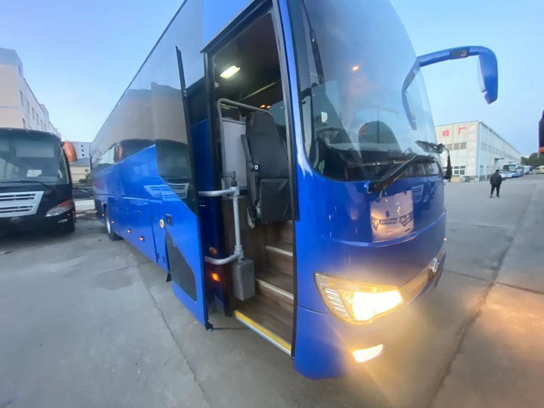 Vendita Autobus usato da 40 posti con standard di emissioni Euro 3 e cilindrata del motore da 6-8L