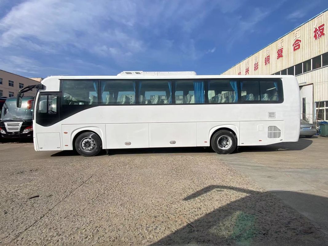 Tipo di trasmissione manuale Autobus Youtong usato con volante a sinistra e servosterzo