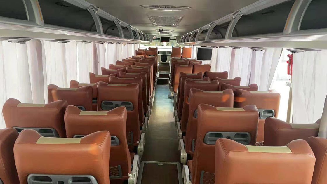 Autobus LHD da 65 a 67 posti con tipo di carburante diesel e velocità massima di 100 km/h