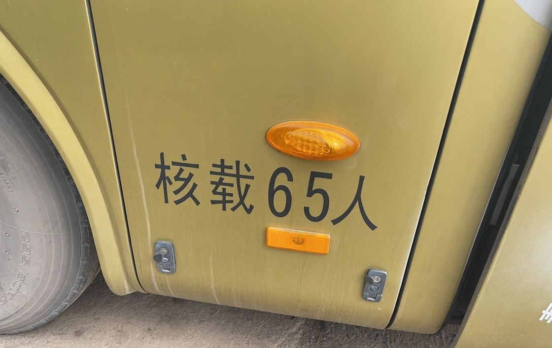 Autobus passeggeri a 65 posti con trasmissione manuale peso 13240 kg