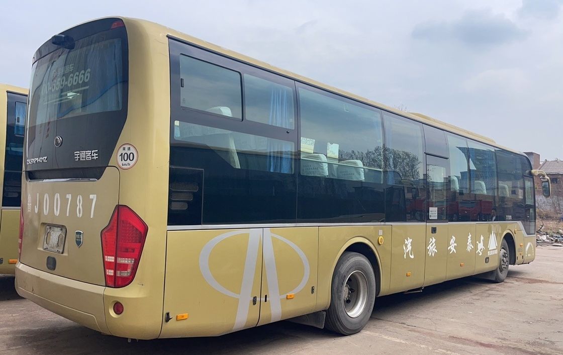 Autobus usati da 65 posti con motore posteriore e trasmissione manuale a prezzi accessibili