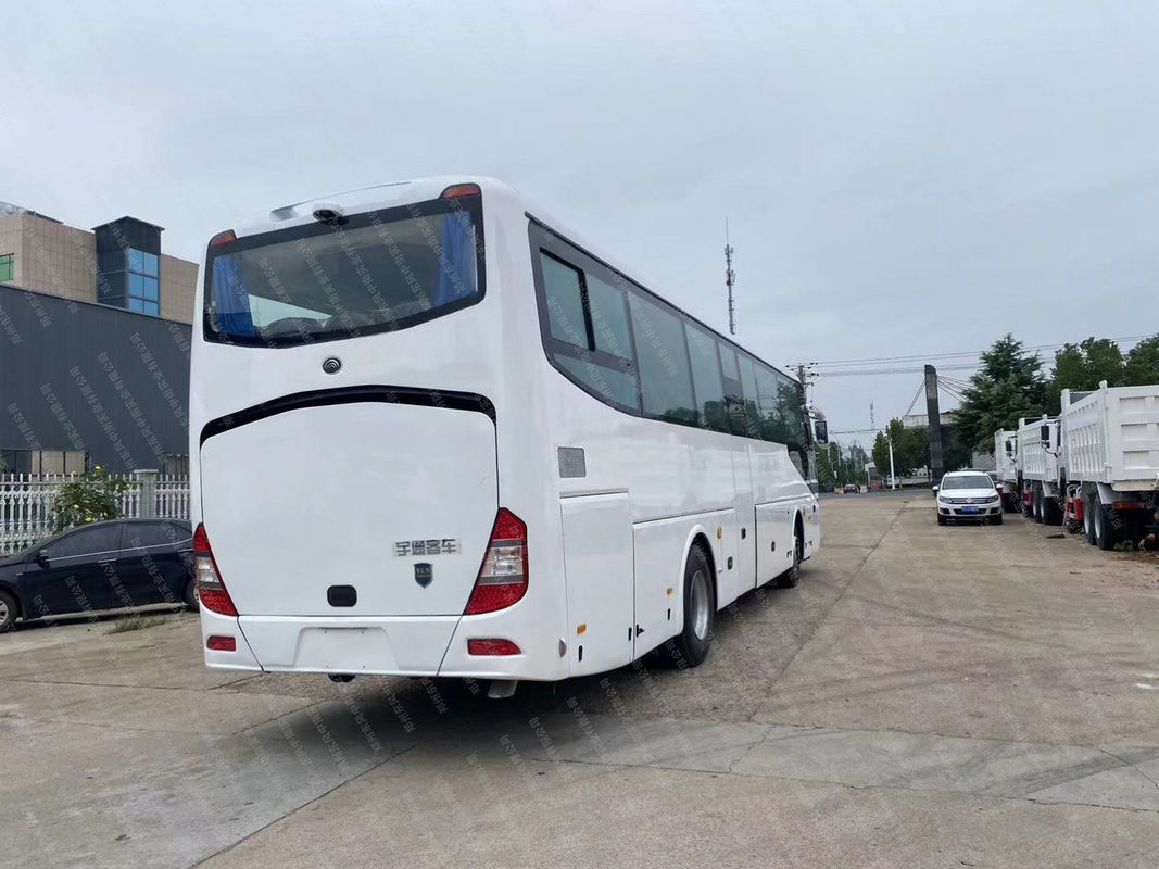 Autobus passeggeri LHD da 65 posti in buone condizioni Carburante Diesel Usato Autobus bianchi a prezzi accessibili