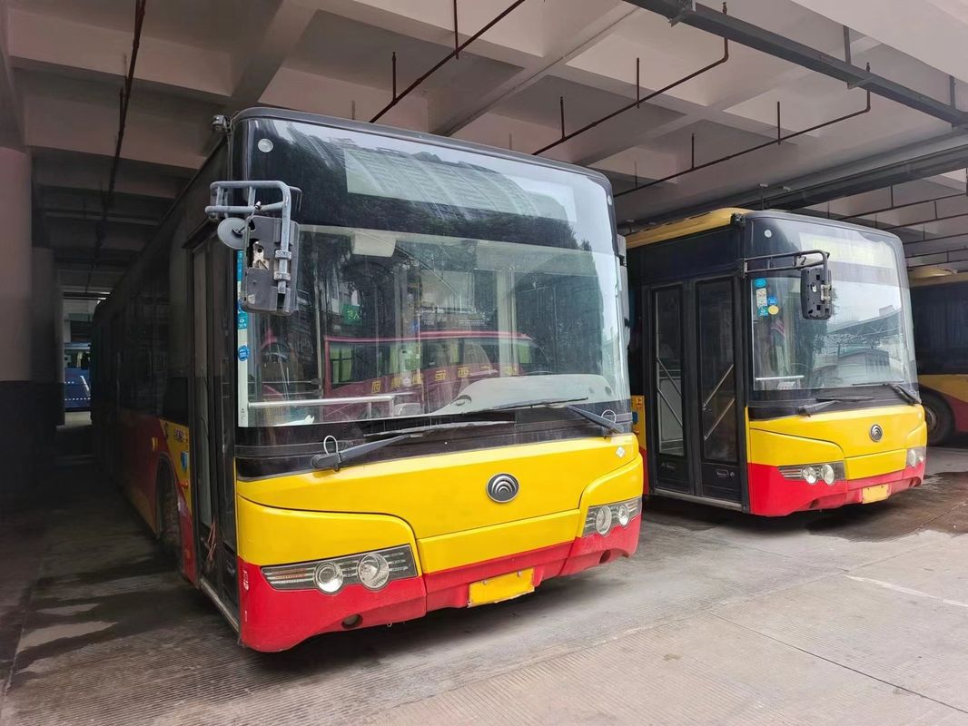 Autobus a GNC di seconda mano 12m 87 posti passeggeri con condizionatore non indipendente