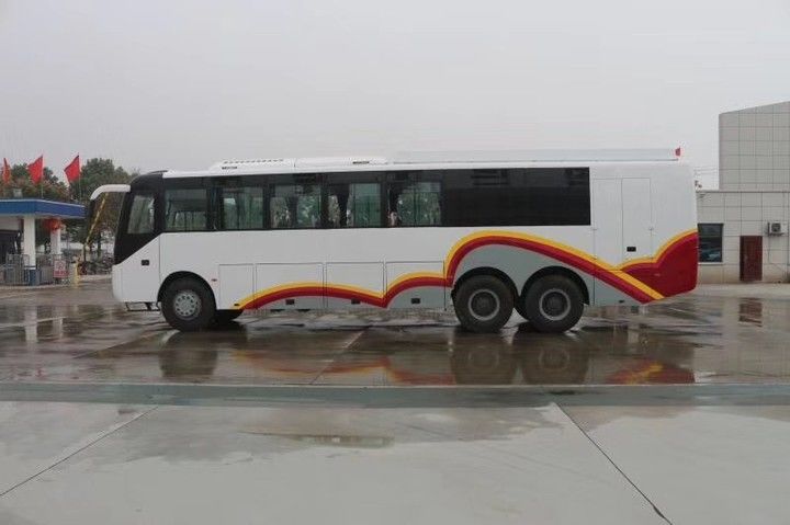 55 posti a mano destra Autobus di lusso usato con posizione di sterzo sulla destra