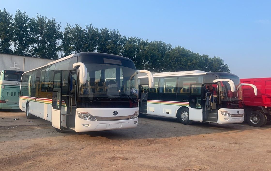 Autobus LHD 54 posti in buone condizioni