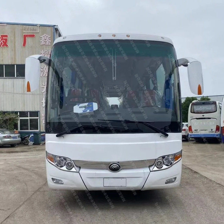 3300mm base ruota equipaggiato con A/C Youtong Bus ideale per il lussuoso trasporto di passeggeri diesel