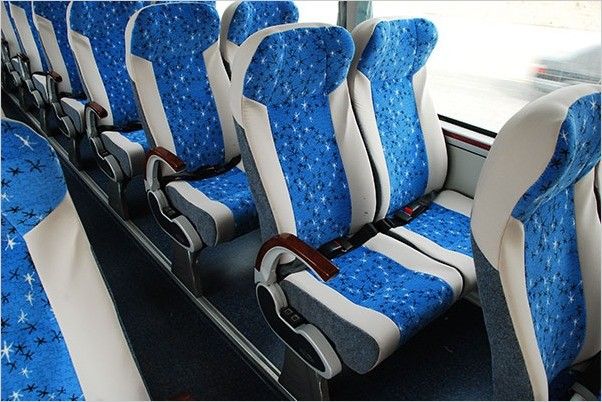 2550MM Larghezza complessiva Autobus turistico di lusso da 60 posti con standard di emissione Euro 4