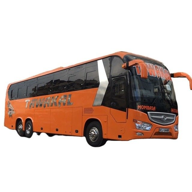 Autobus cinesi di linea con capacità e prestazioni di 45 posti a sedere