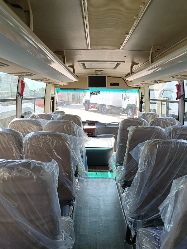 Autobus di lusso 35-40 posti Tipo di carburante diesel adatto a LHD o RHD