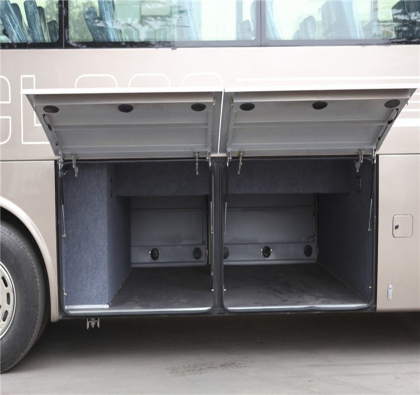 Autobus usati LHD da 45-50 posti a prezzi accessibili con cambio S6-100 e lunghezza 10490 mm